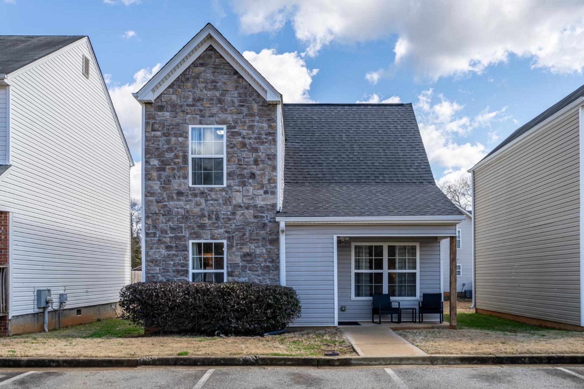 Budget-Friendly 4Br Retreat Near Dt Cartersville Exterior photo